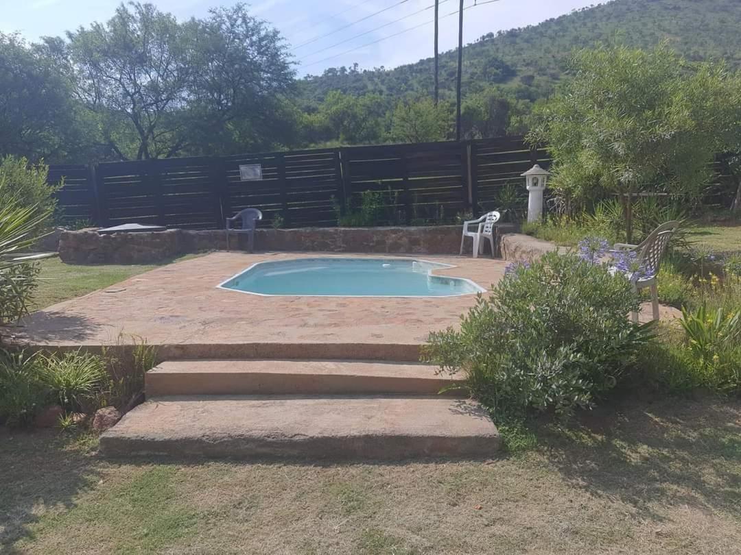 Chalet 2 Camping Style At Cynthias Country Outside Bathrooms Hartbeespoort Exterior photo